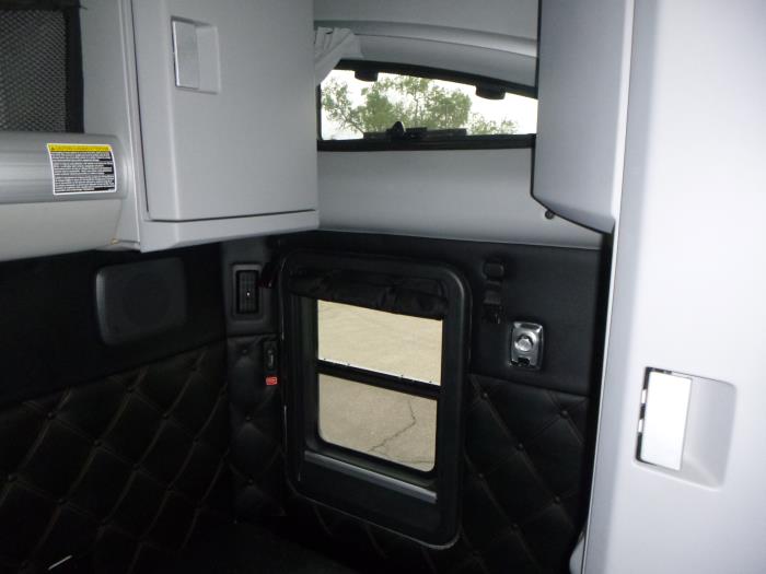 2024 Kenworth T680-29
