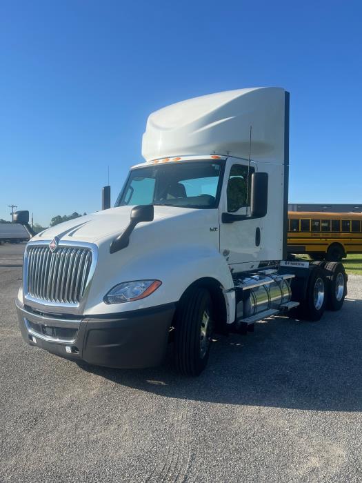 2020 International LT625-6