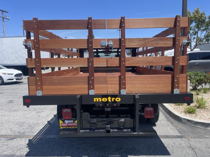 2025 Ford F-550-3