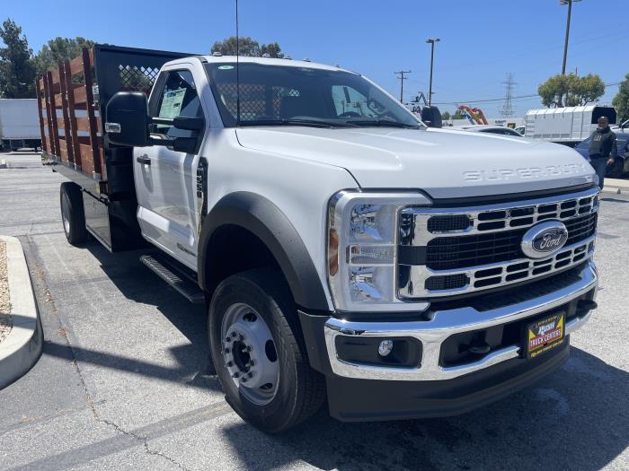 2025 Ford F-550-6
