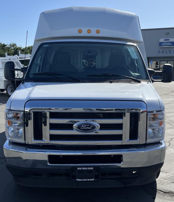 2025 Ford E-350-6
