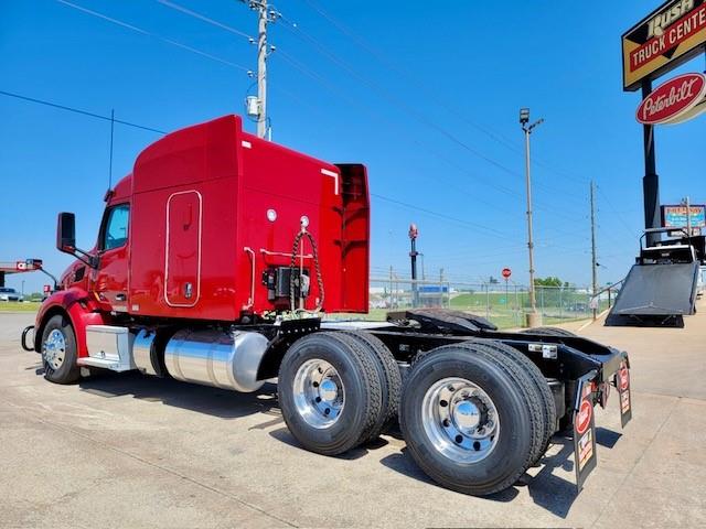 2022 Peterbilt 579-7