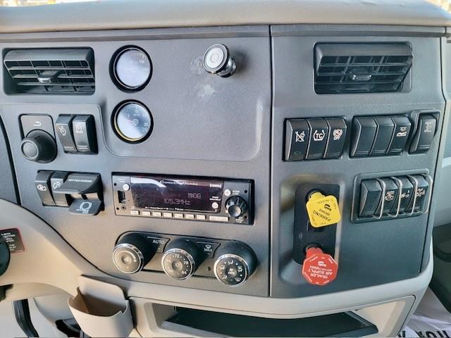 2022 Peterbilt 579-21