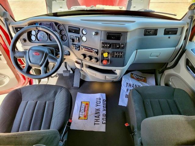 2022 Peterbilt 579-18