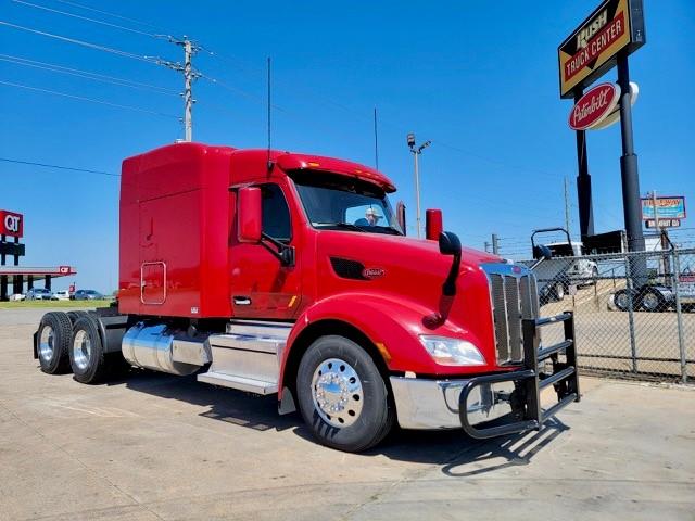 2022 Peterbilt 579-4