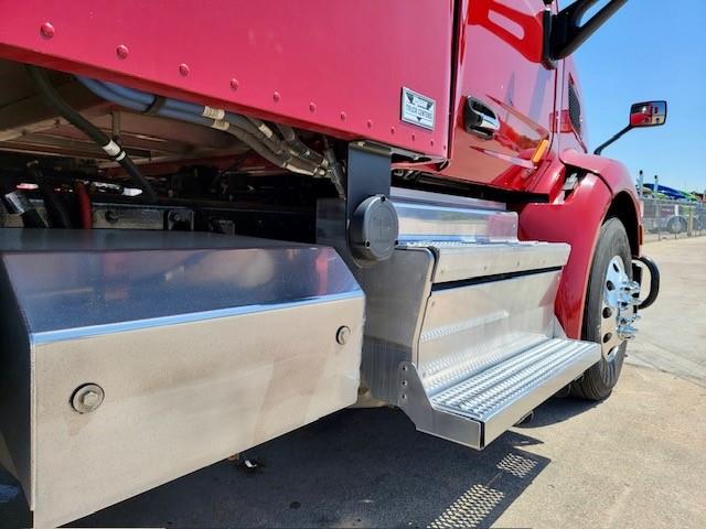 2022 Peterbilt 579-12