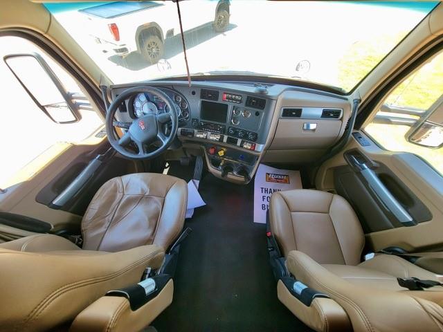 2020 Kenworth T680-28