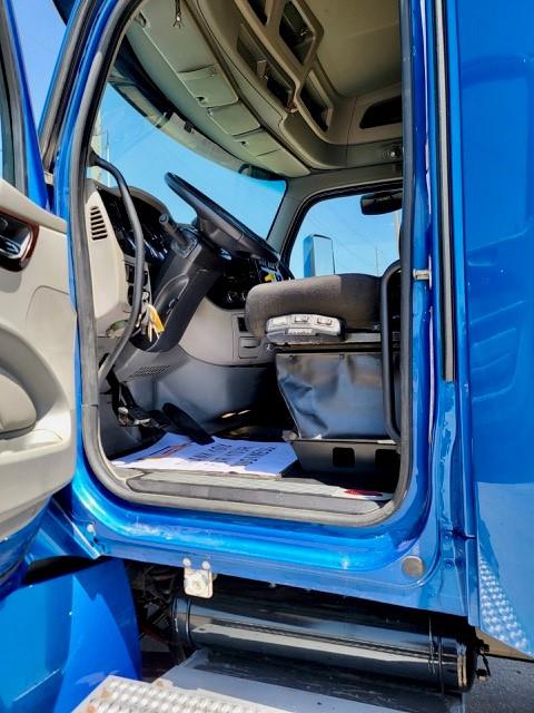 2019 Peterbilt 567-17