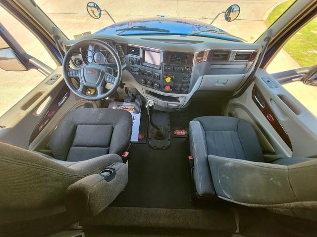 2019 Peterbilt 567-21