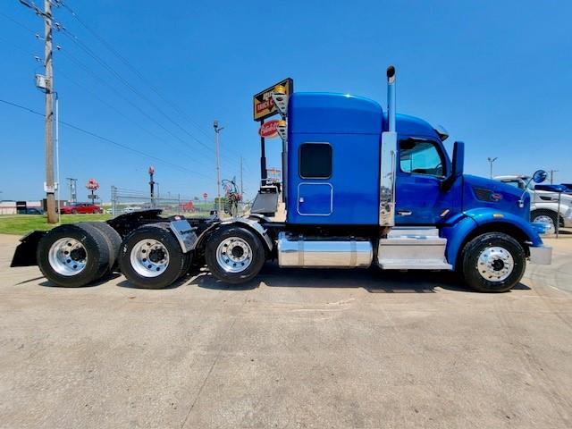 2019 Peterbilt 567-7