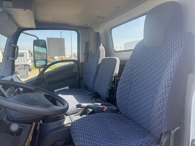 2025 Isuzu NPR-HD-5