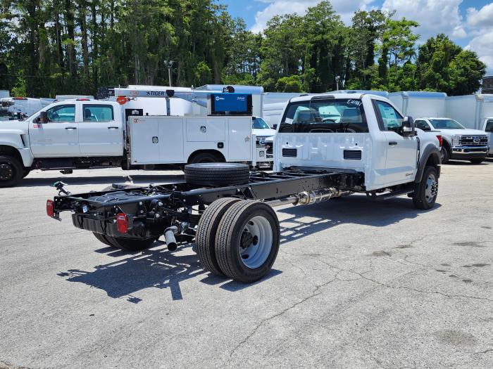 2025 Ford F-550-5