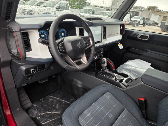 2025 Ford Bronco-12