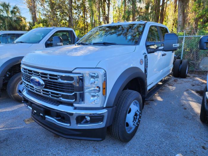2025 Ford F-550-1