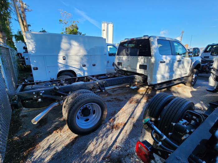 2025 Ford F-550-4