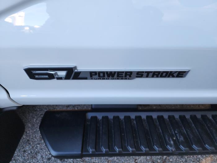 2025 Ford F-550-9