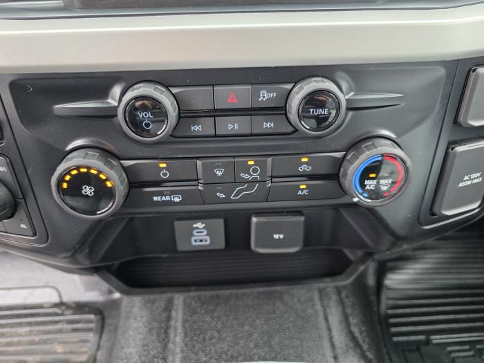2025 Ford F-550-16