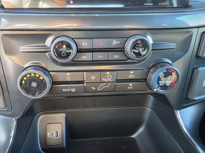 2025 Ford F-150-18