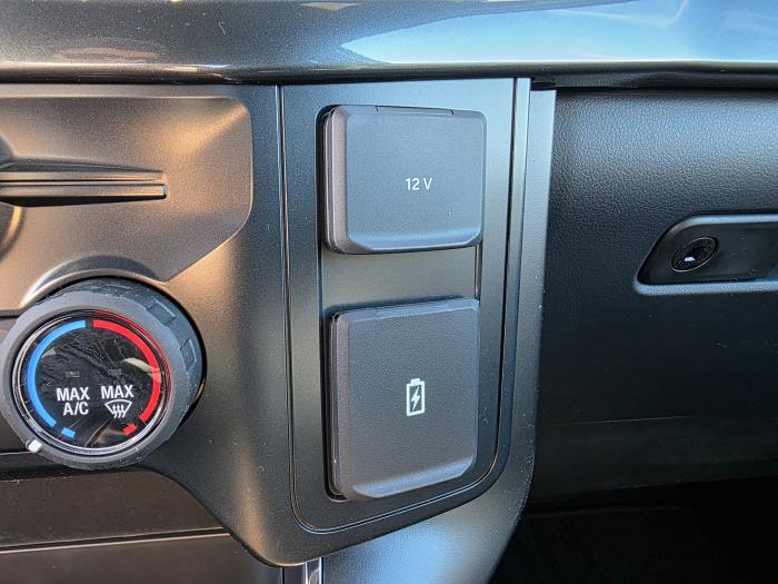 2025 Ford F-150-19