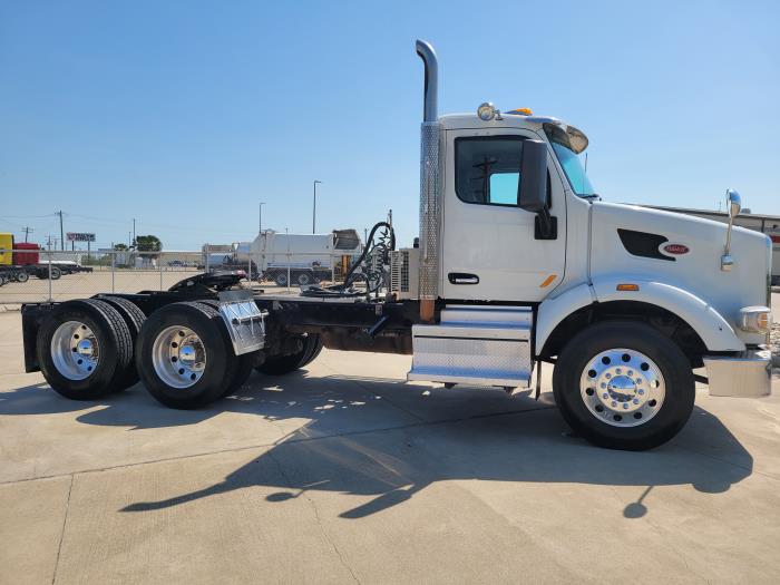 2020 Peterbilt 567-3
