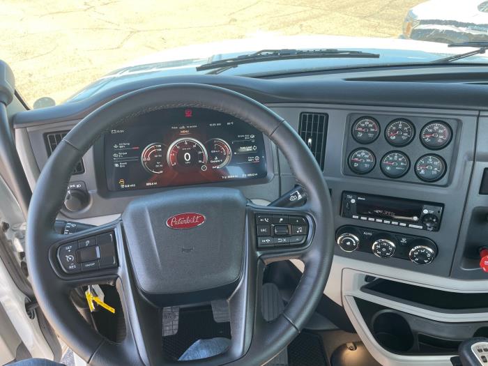 2026 Peterbilt 567-17