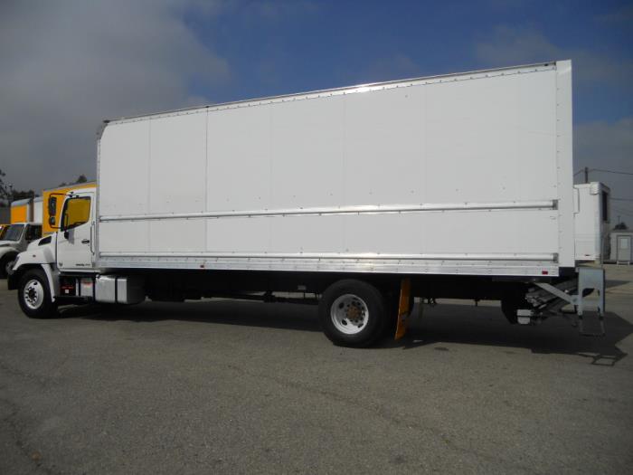 2019 Hino 268A-4