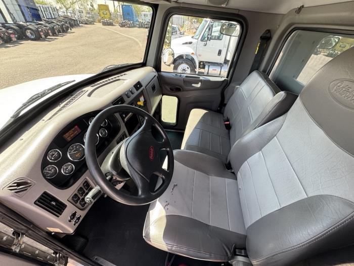 2019 Peterbilt 337-12