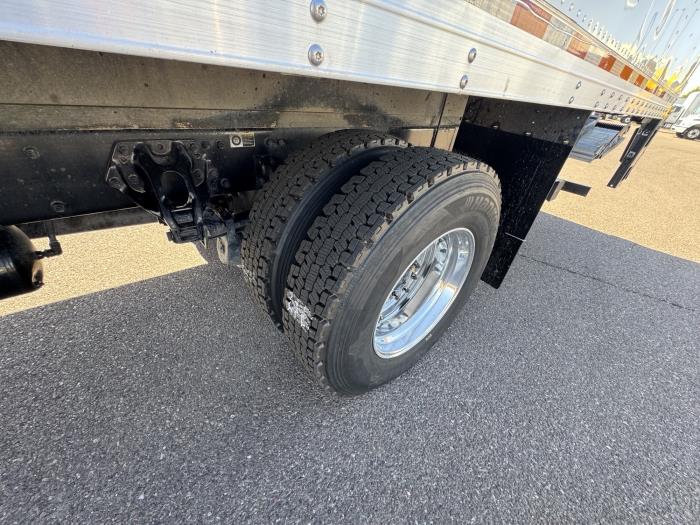 2019 Peterbilt 337-3