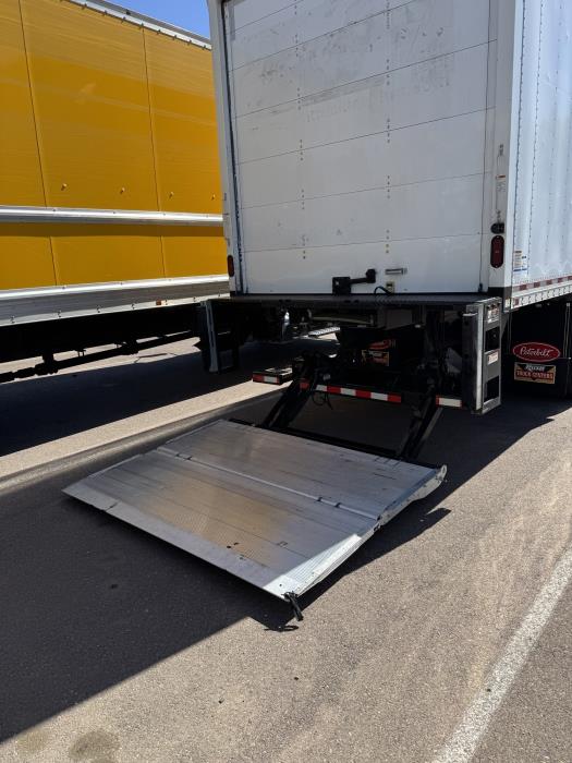 2019 Peterbilt 337-10