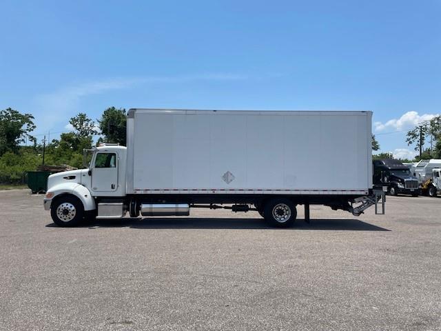 2020 Peterbilt 337-2