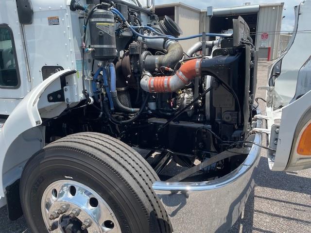 2020 Peterbilt 337-12