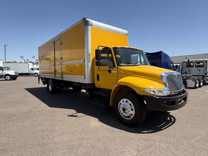 2019 International 4300-8