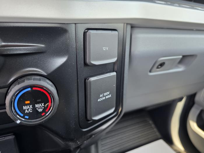 2025 Ford F-550-17