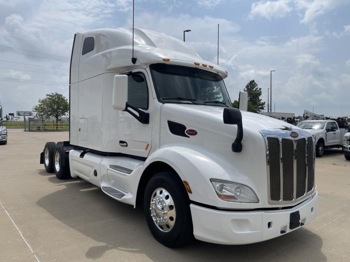 2022 Peterbilt 579-3