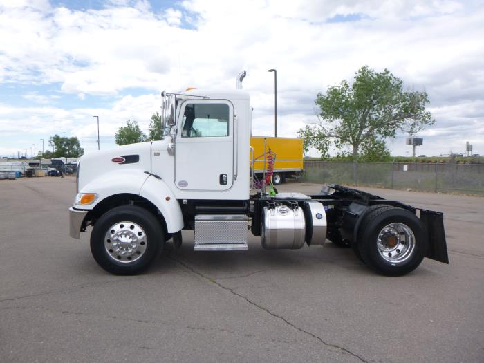2018 Peterbilt 337-4