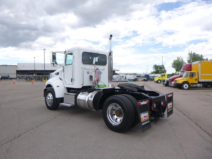 2018 Peterbilt 337-5