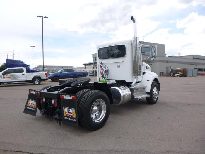 2018 Peterbilt 337-7