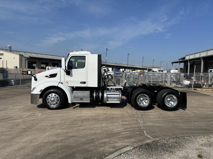 2020 Peterbilt 579-1