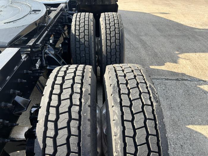 2020 Peterbilt 579-10