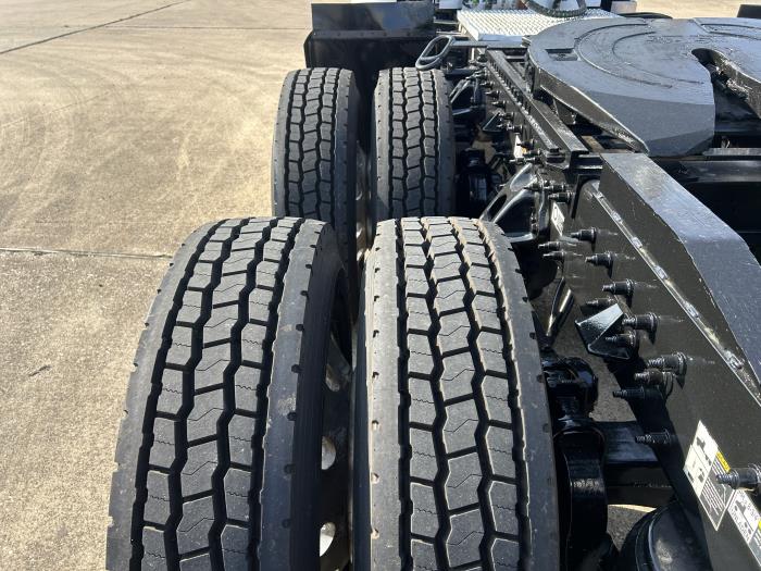 2020 Peterbilt 579-11