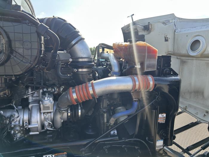 2020 Peterbilt 579-18