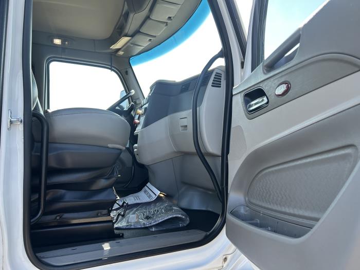 2020 Peterbilt 579-20