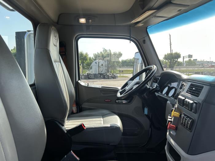 2020 Peterbilt 579-21