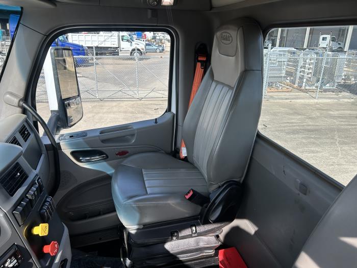 2020 Peterbilt 579-23