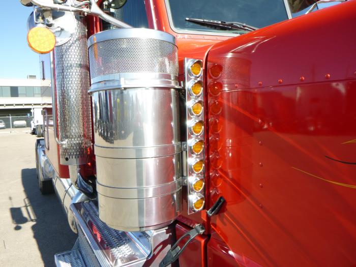2019 Peterbilt 389-10