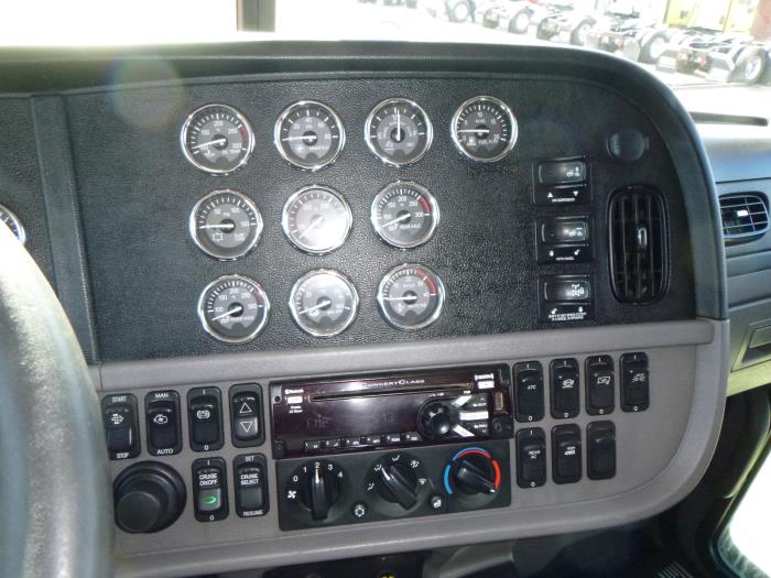 2019 Peterbilt 389-18