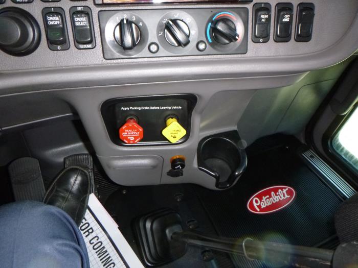2019 Peterbilt 389-19