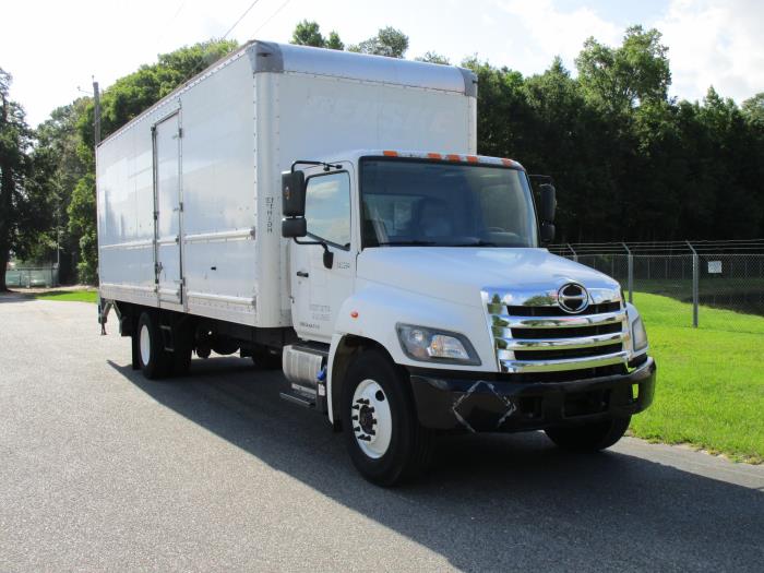 2020 Hino 268A-2