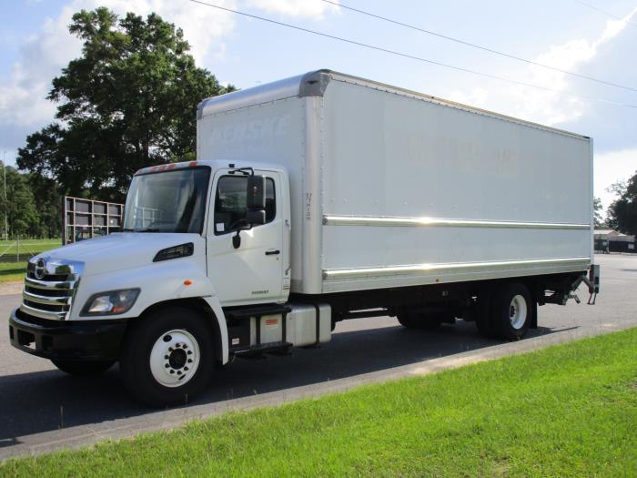 2020 Hino 268A-4
