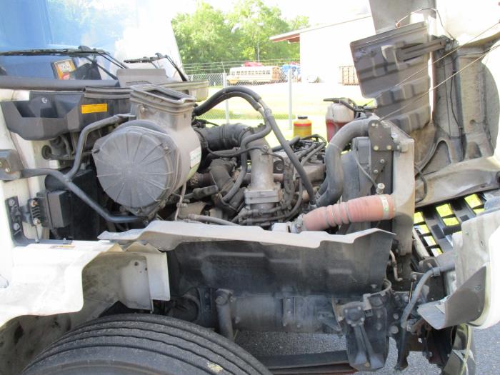 2020 Hino 268A-11